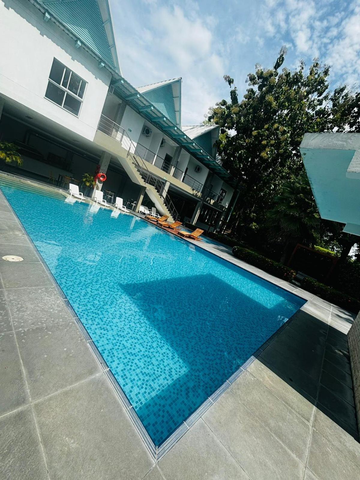 Hotel Puerto Triunfo Doradal Exterior photo