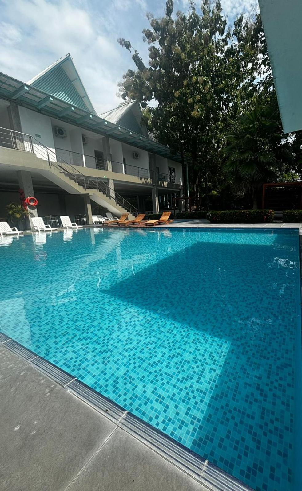 Hotel Puerto Triunfo Doradal Exterior photo
